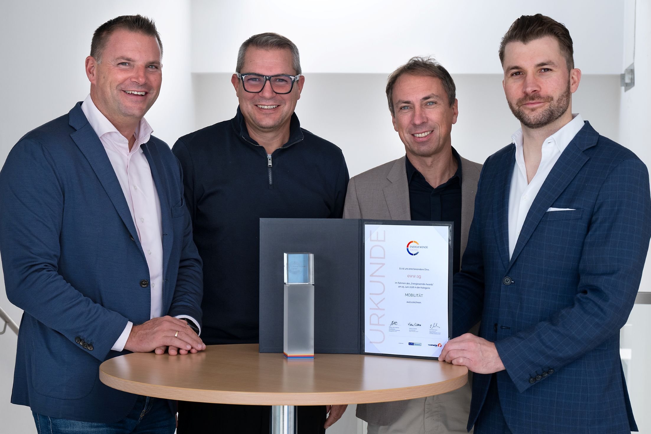 Peter Leitner, Roland Stefan, Christian Steininger und Stefan Grassmann (v.l.) mit dem Award